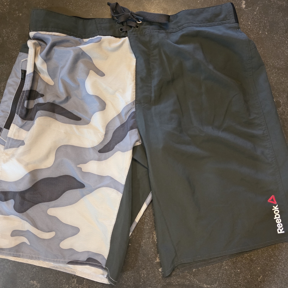 Reebok Men's Camo Swim Shorts - Black and Gray